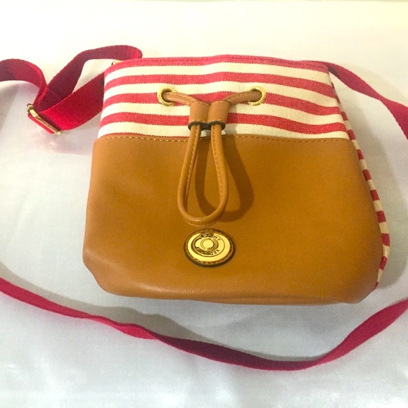Tommy Hilfiger mini bucket bag - Picture 1 of 6